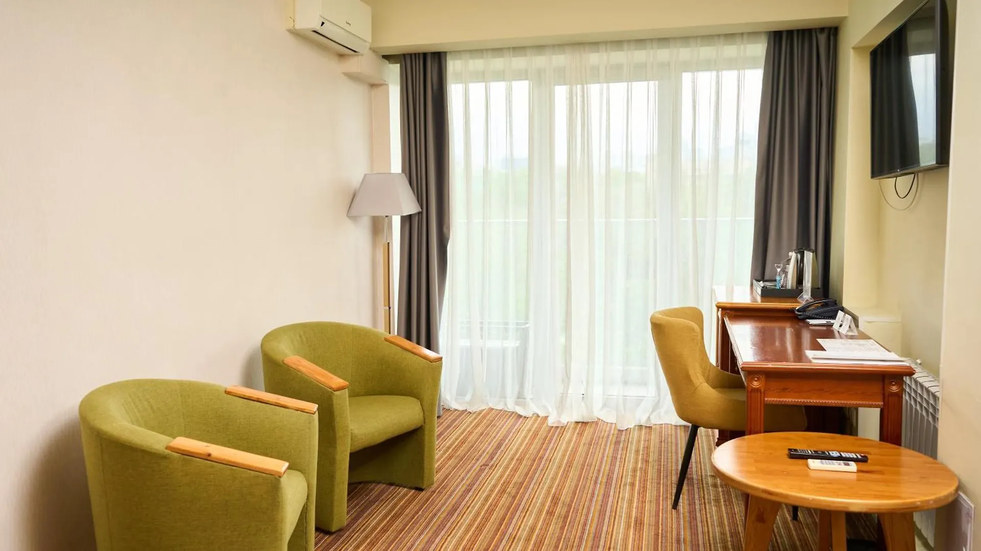 Almaty Hotel 3*,